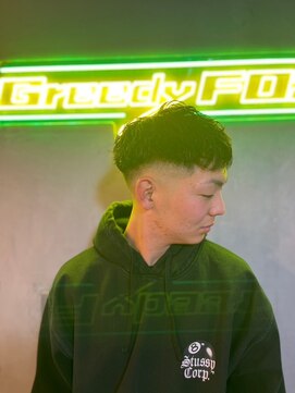 グリーディーフォックス 代々木(Greedy FOX) 波巻き/ハイライト/マッシュパーマ/ウルフ[シェービング]
