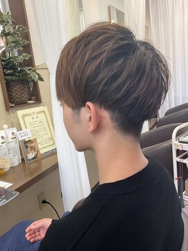 コアフィールフィス(COIFFURE fils) 【見附　今町】束感マッシュ