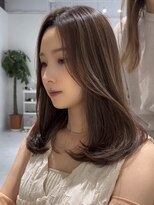 スティロ(stylo) レイヤーカットハイライトショートヘアイルミナカラーオージュア