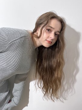 カルテ(QUARTE) エアリーなウェーブスタイル