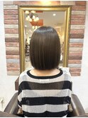透明感カラー/切りっぱなしボブ