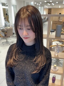 ノブレス ノアール(NOBLESSE NOIR) レイヤーカット/グレージュカラー／アッシュカラー／名古屋