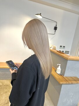 ポート バイ プライマル(port by primal) セクションカラー/ペールベージュ[千葉/千葉駅]