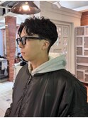 抜け感と色気を両立◎ナチュラルパーマ×センターパート