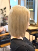 マスカリ(muscali)&nbsp;星華,抜きっぱなしブロンド,小顔,ワンレン