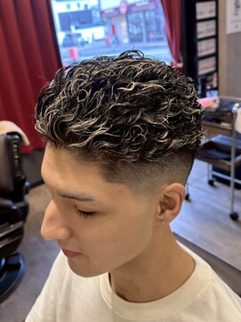 スター(STAR) スペインカール/波巻きスパイラル/ホワイトメッシュ/フェード