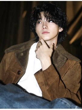 アストラ(ASTRA) MEN’S HAIR/波巻きツイストスパイラル/リバースセンターパート