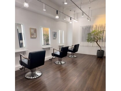 エムアンドスマート(M&SMART)の写真