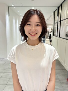 ビーハイブ ドットエー 本町広瀬通店(BEHIVE.A) 【sakuya】チェリーレッド×外はねボブ
