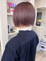 キャアリー(Caary)&nbsp;福山市Caaryミニボブブリーチハイトーンピンクベージュぱつボブ