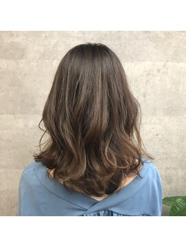 キャラ シャローネ 池袋(Chara Chalone) 鎖骨ミディ☆レディスタイル【キャラシャローネ池袋】