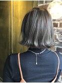 Aimee 3Dハイライトグレージュ×切りっぱなしボブ