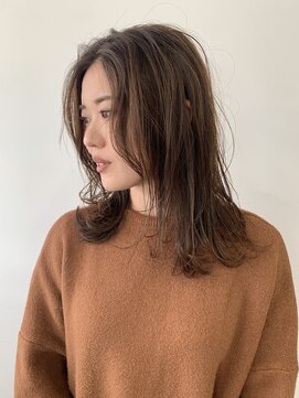 フィル(fil) ロングレイヤー/ベージュブラウン