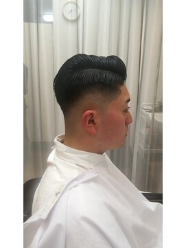 ティーズバーバー 亀有店(T's BARBER) 七三スキンフェード