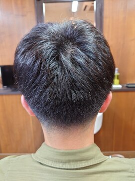 ヘアーサロン リバース(Hair Salon Rebirth) ショート