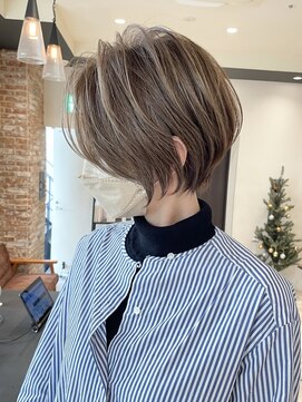 バンプ ギンザ(BUMP GINZA) 《30代40代》白髪ぼかしハイライト×前下がりボブ【イケダ】
