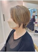 丸みショート 白髪ぼかし ハイライト トープグレージュ
