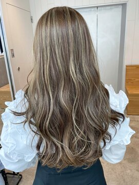 アルバム 銀座(ALBUM GINZA) ハイライトベージュ_ショコラアッシュヘルシースタイル_ba403862