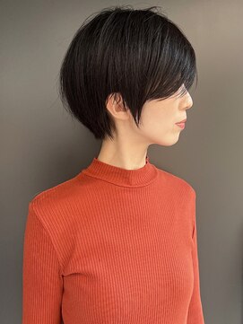 モリオ(morio) 【morio】大人女性長めのショートヘア♪