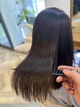 トレ(tre) 髪質改善カラートリートメント