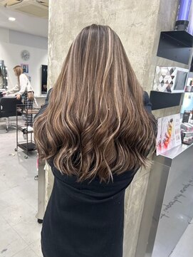 キング 枚方店(K!ng) 縮毛矯正髪質改善ハイライトレイヤーカット枚方美容室エクステ