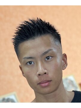 ピシャッとニ代目銀二郎 スキンフェード