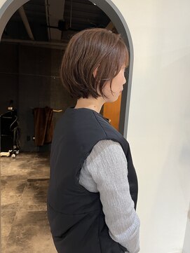 エハプラスマウナ(Eha+MAUNA) ショートボブ