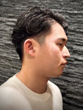 ヒロギンザバーバーショップ 丸の内店(HIRO GINZA BARBER SHOP) くせ毛を生かすナチュラルパーマ