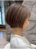 表参道酸性ストレートパーマ艶髪ショート梅雨対策グレージュ40代