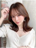 シースルーぱっつん前髪で結んでかわいいフェイスレイヤー