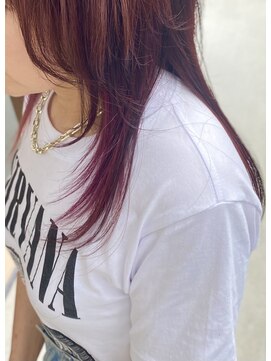 シスイ(sisui) ロングレイヤーウルフ/ピンクレッドカラー