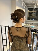 秋冬のお呼ばれヘア◎艶髪シニヨン×ツインヘア×リボンアレンジ