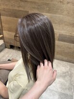 ビヨウシツ ポスタ&nbsp;【30代40代】白髪ぼかしハイライト/透明感カラー　正木ゆかり