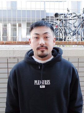 リビング 津田沼(LIVING) 千葉駅MEN’S HAIR/サーフカール/刈り上げセンターパート