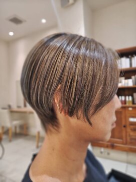 リーナ ビューティガーデン(LiNA BeautyGarden) ショート×ハイライトカラー