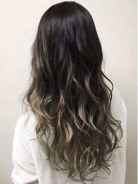 ラックスビー オオサカ  梅田茶屋町店(LUXBE OSAKA) ワイドバンググラデーション by AKI【LUXBE 大阪梅田茶屋町店】