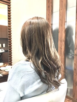 ナーナ(na_na) 作りすぎないナチュラルロングスタイル♪