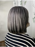 【河野有希】白髪ぼかしのミルクシルバーグレー