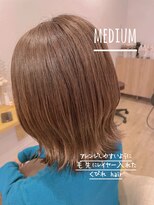 ネイブ(nabe)&nbsp;ミディアム×外ハネ