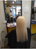 ロングの抜きっぱなしブロンド