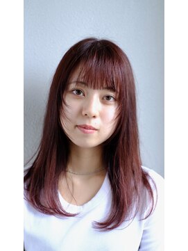 スリー スタンド(THREE STAND) 小顔レイヤーカットピンクベージュ