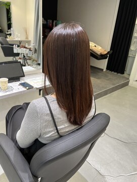 トレ(tre.) ioLu 話題爆発中の上品ツヤサラミディアム