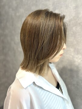 ミニョン(mignon) ハイトーン/切りっぱなしボブ