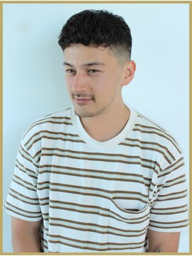 ジジバイワースホワイル(jiji by WORTH WHILE) 外国人風パーマウルフカルマパーマベリーショートダークアッシュ