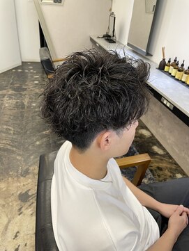 クロ(KURO.) ツイスパショート