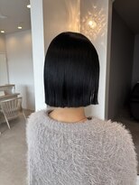 エルレ(Elure) 切りっぱなしボブ