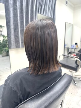サロンワン(Salon1) 切りっぱなしボブに美髪ストレート