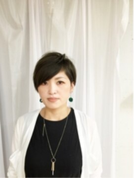 エノモト(ENOMOTO) 大人ショート*サイド耳掛けアシンメトリー流しバング