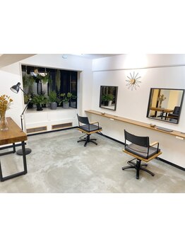 マンツーマン施術だから悩みも気兼ねなく相談できる♪落ち着いた空間でゆっくりお過ごしください―。