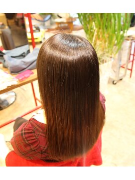 エッセンシャルルックス(Essential Looks) 髪質改善トリートメント